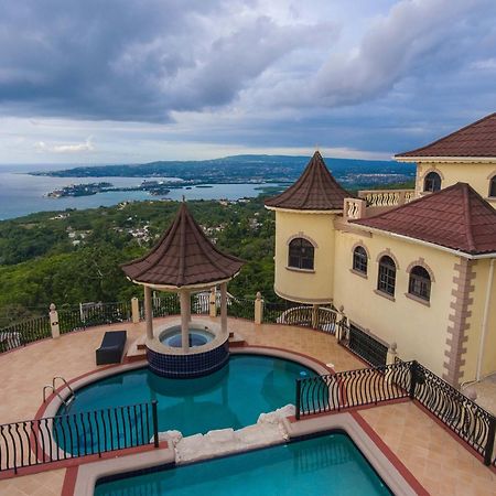 Clarridge View Guesthouse Montego Bay Eksteriør billede
